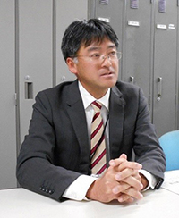 オープンイノベーション静岡で企業間マッチングを担当する田中主査